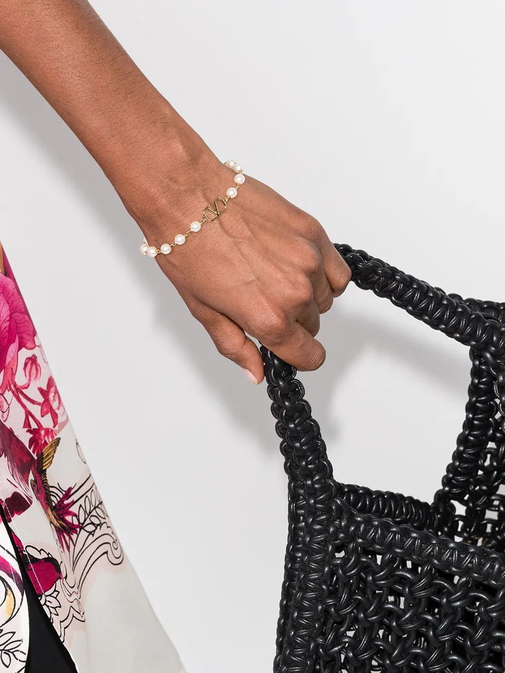 VALENTINO GARAVANI Signature Pearl Bracelet with Gold-Tone Finish