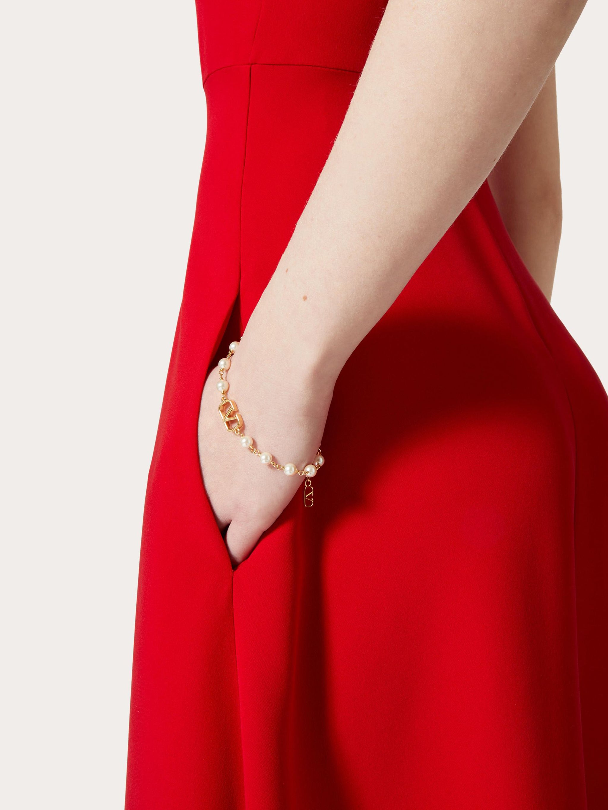 VALENTINO GARAVANI Signature Pearl Bracelet with Gold-Tone Finish