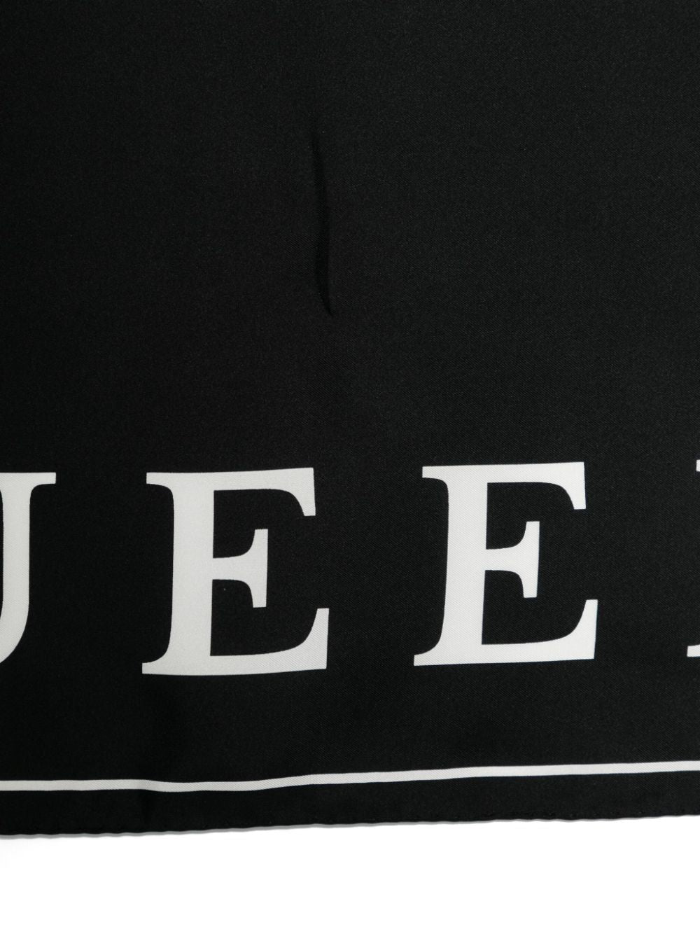 ALEXANDER MCQUEEN Elegant Silk Foulard for Women