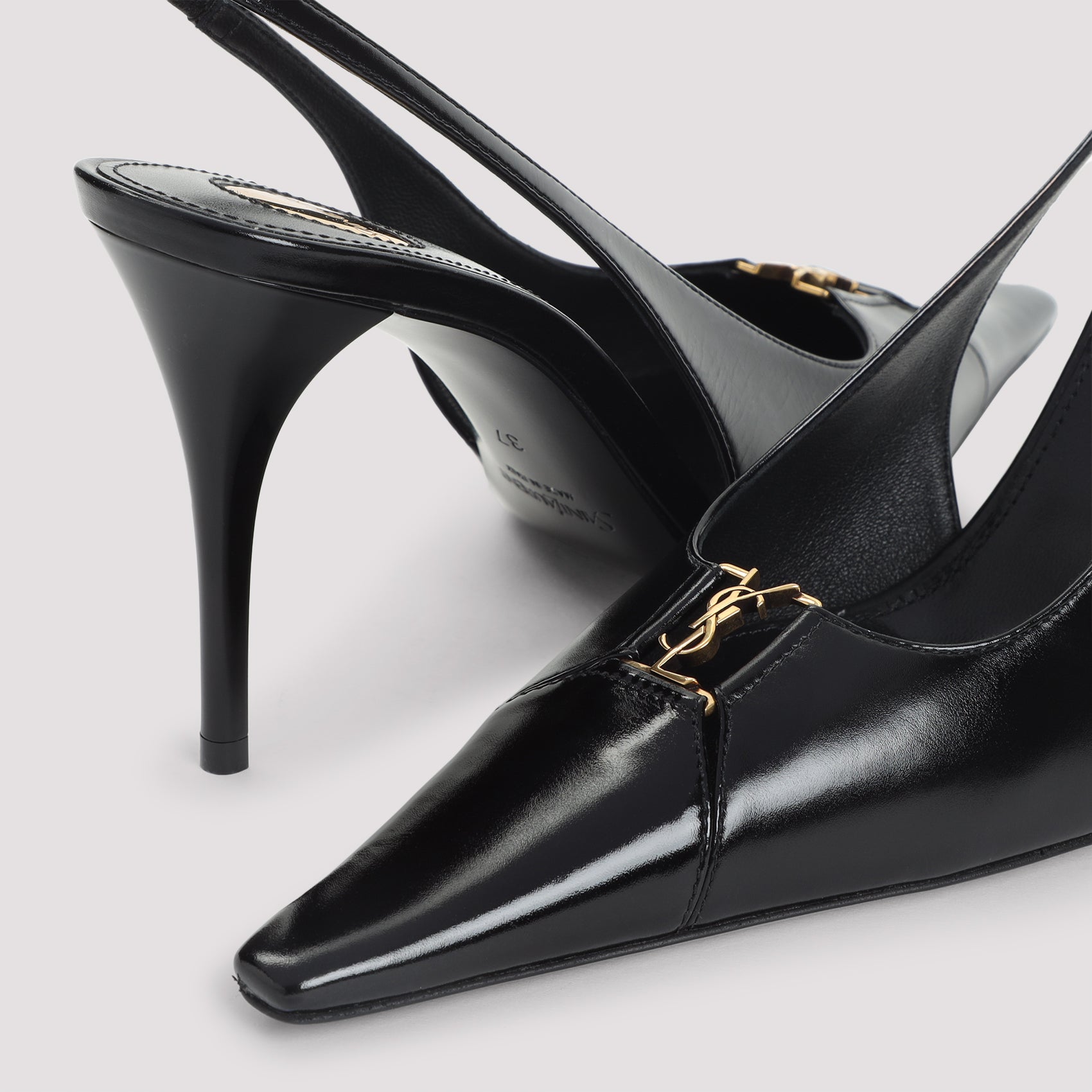 SAINT LAURENT Smooth Leather Breteuil Pumps for Women