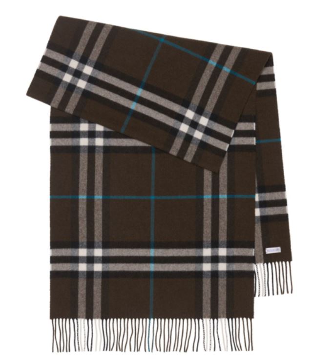 BURBERRY Stylish and Versatile Scarf for Women