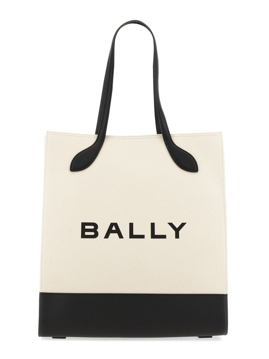 BALLY Tote Handbag - Trendy & Versatile