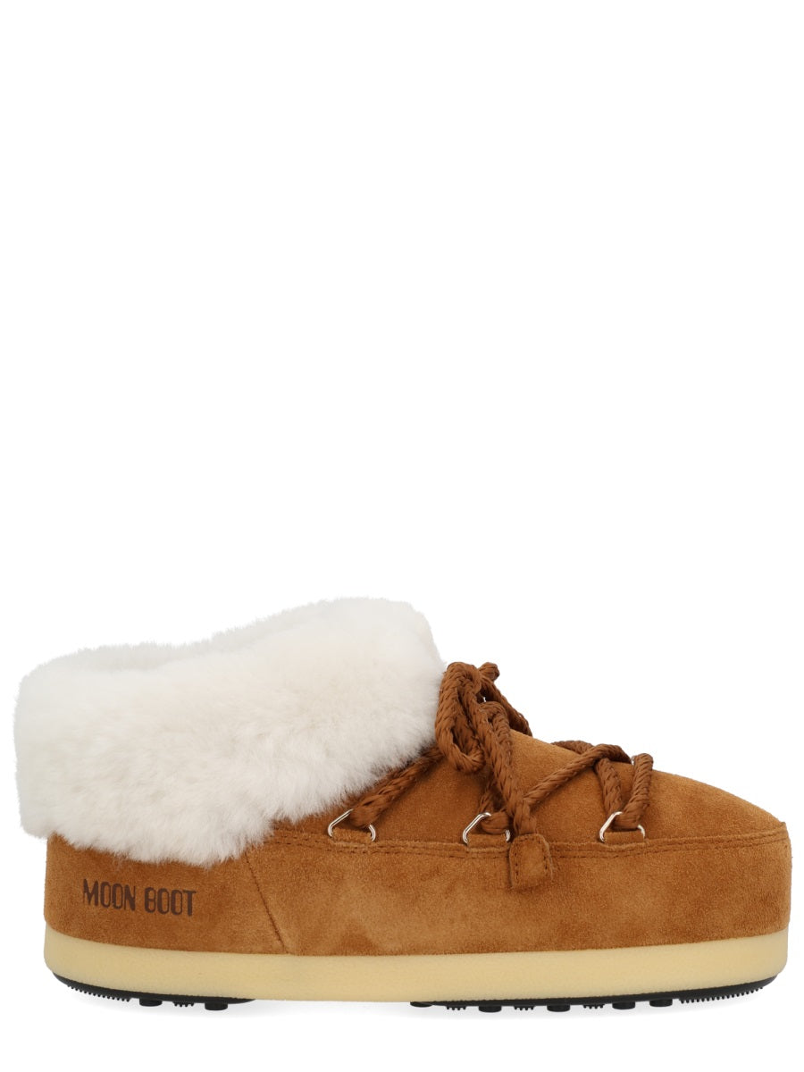 JUNYA WATANABE MAN X NEW BALANCE Moon Boot EVX Flat with Sheepskin Trim for Women