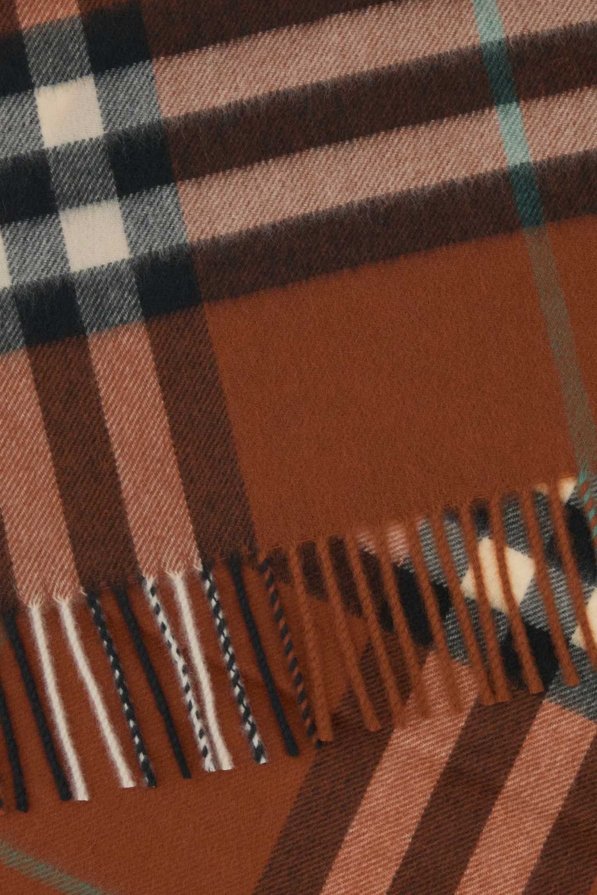 BURBERRY Checked Cashmere Scarf