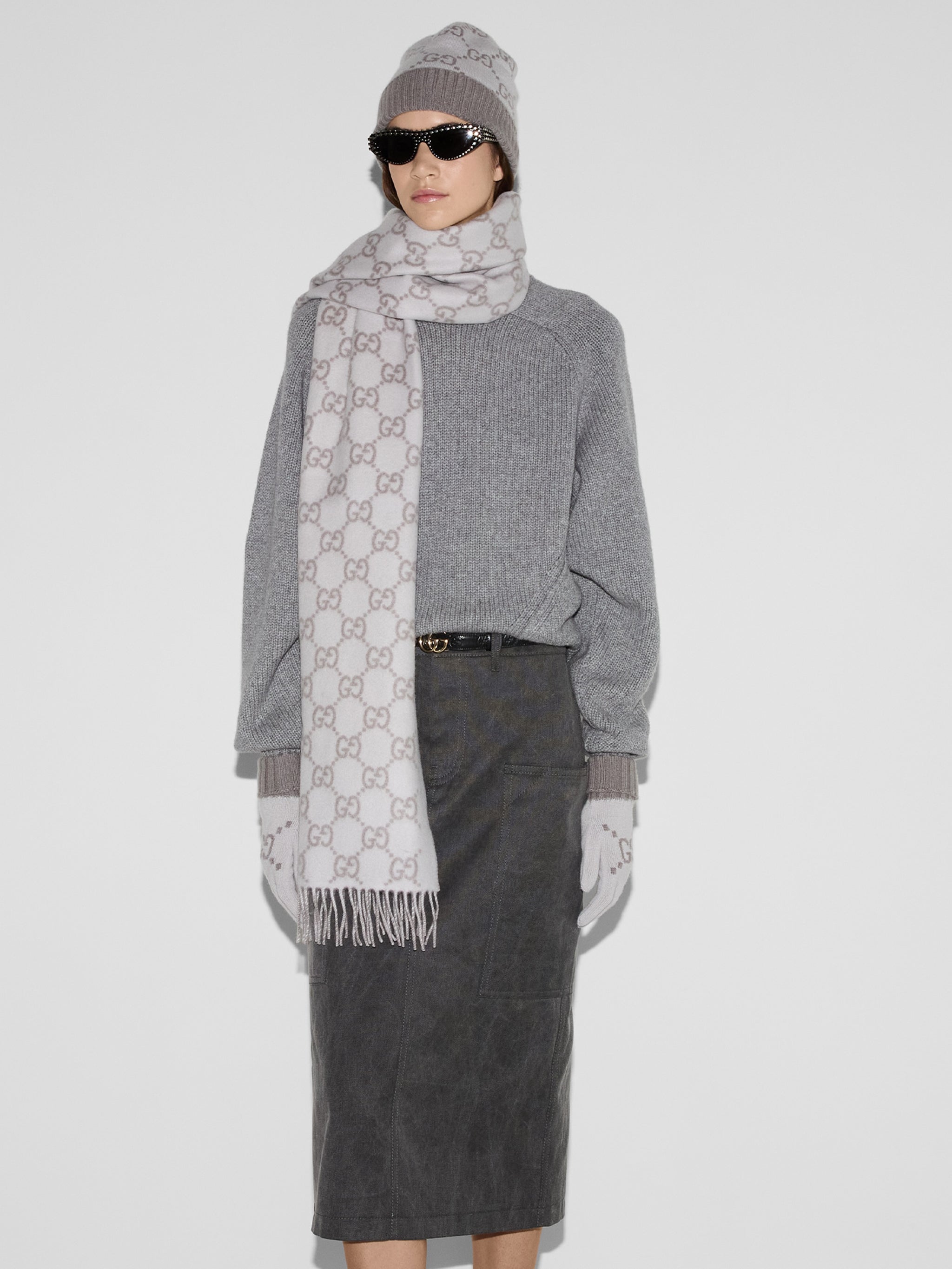 GUCCI Cashmere Scarf with Fringes - L 190 CM x H 45 CM