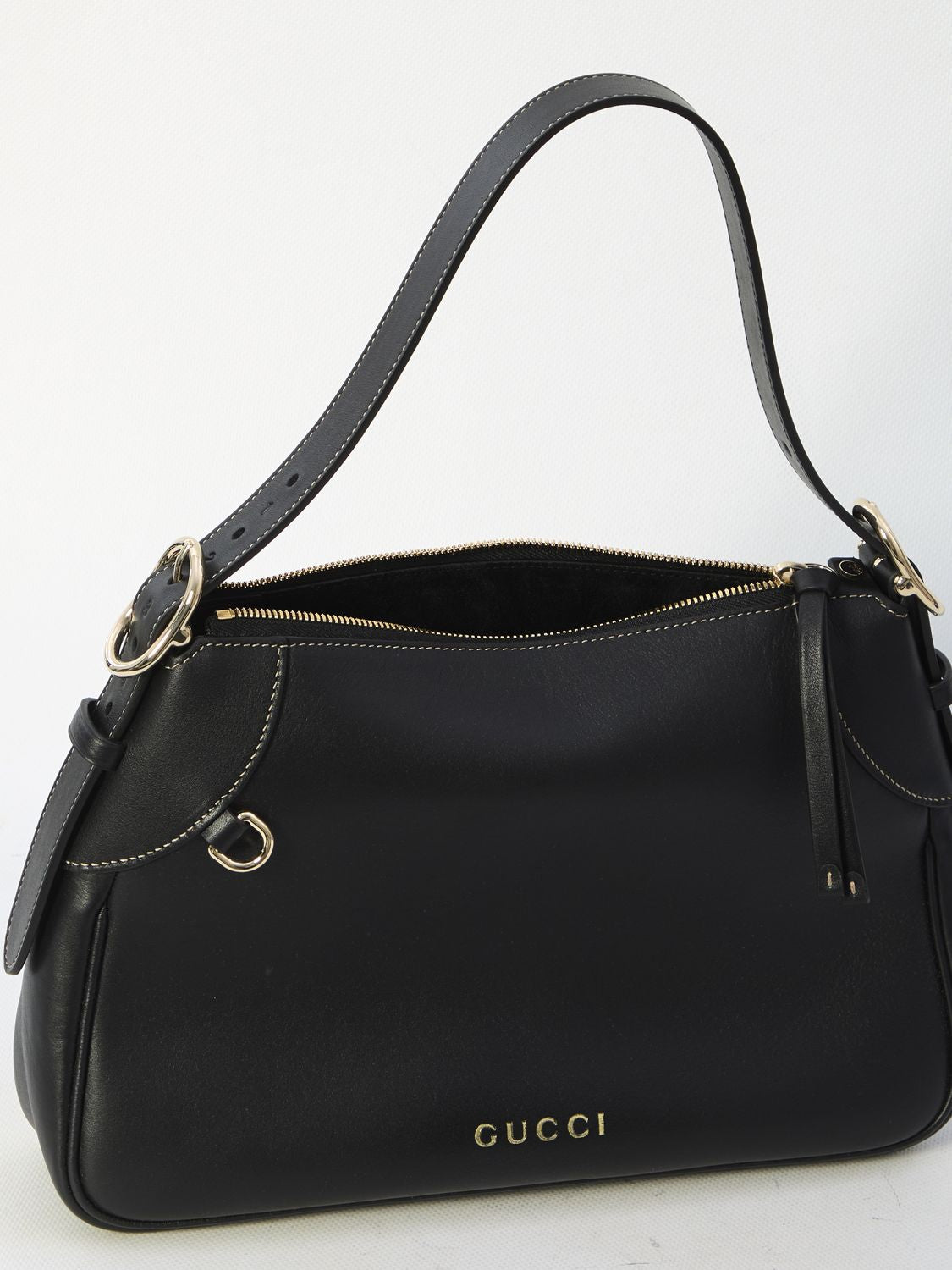 GUCCI GG Emblem Mini Handbag 21.5x21x8cm