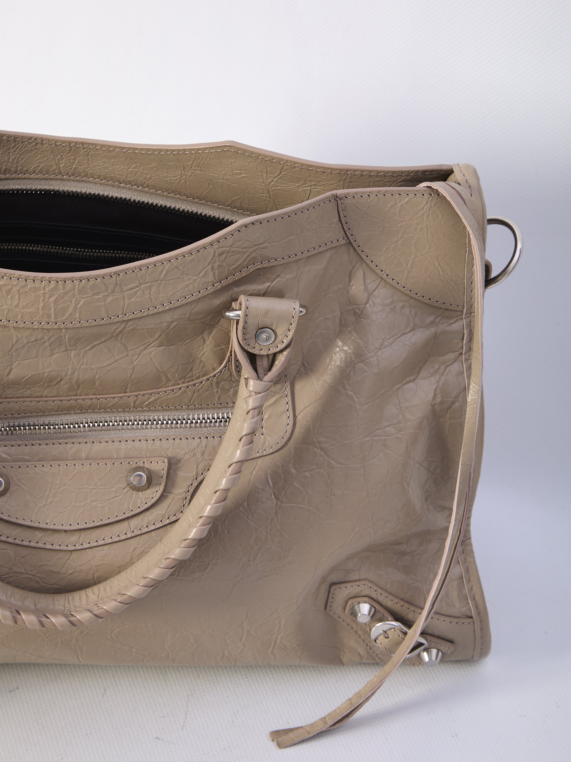 BALENCIAGA Medium Handbag with Double Leather Handles (37x23.3x14.9 cm)