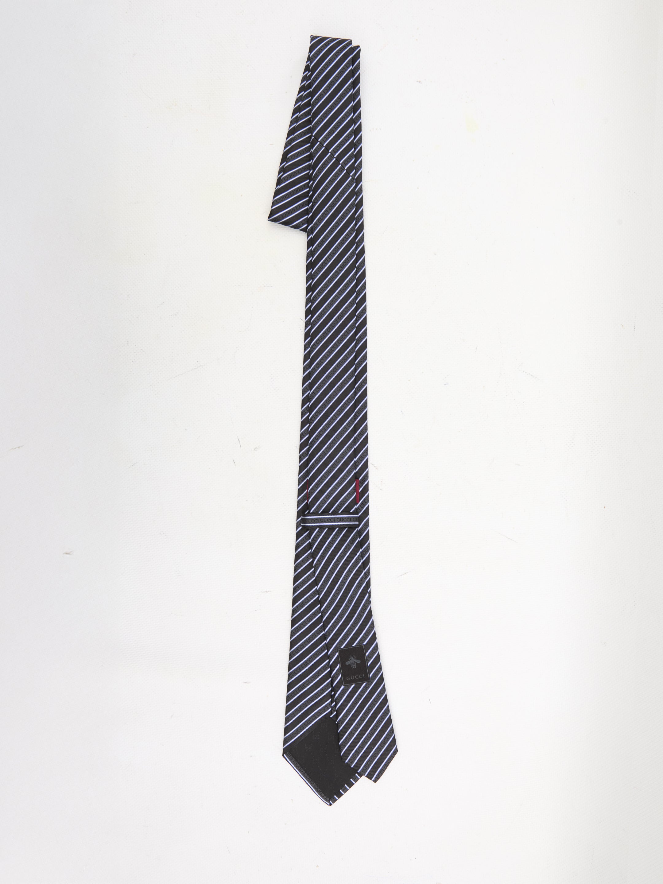 GUCCI Stylish Diagonal Striped Tie 148X7CM