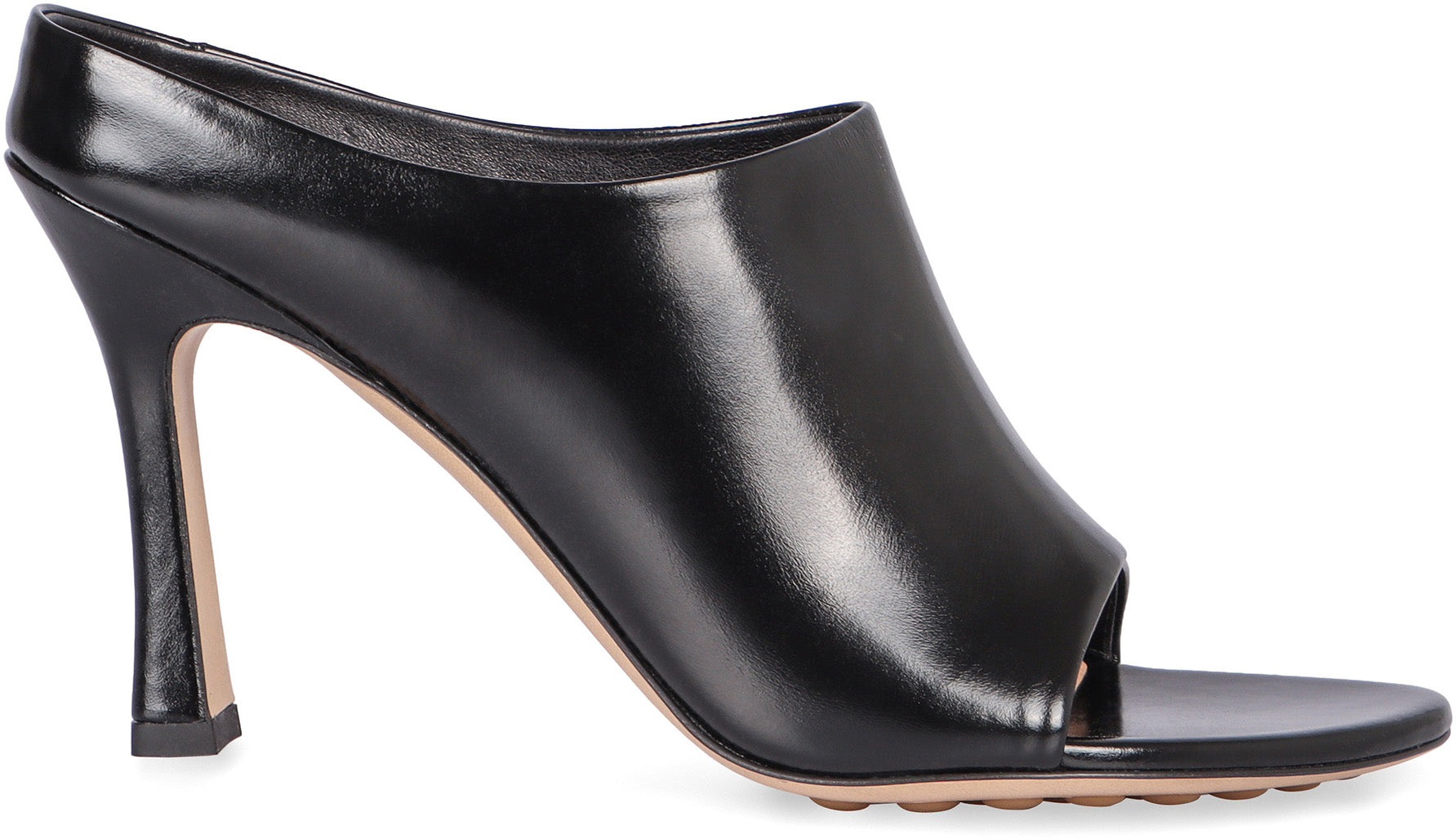 BOTTEGA VENETA Almond Shaped Toe Leather Flat Sandals for Women