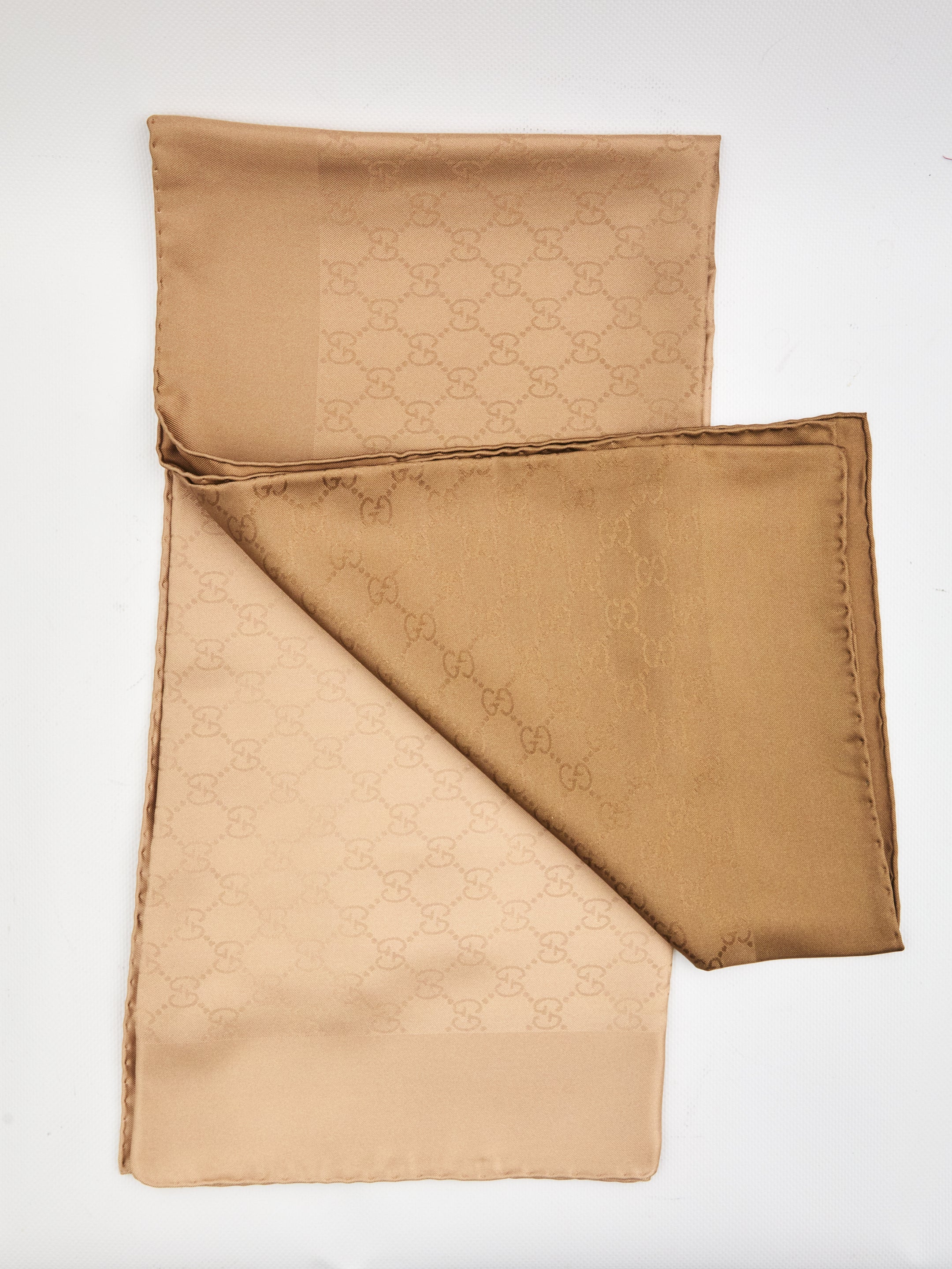 GUCCI Jacquard Silk Carré 90 x 90 cm