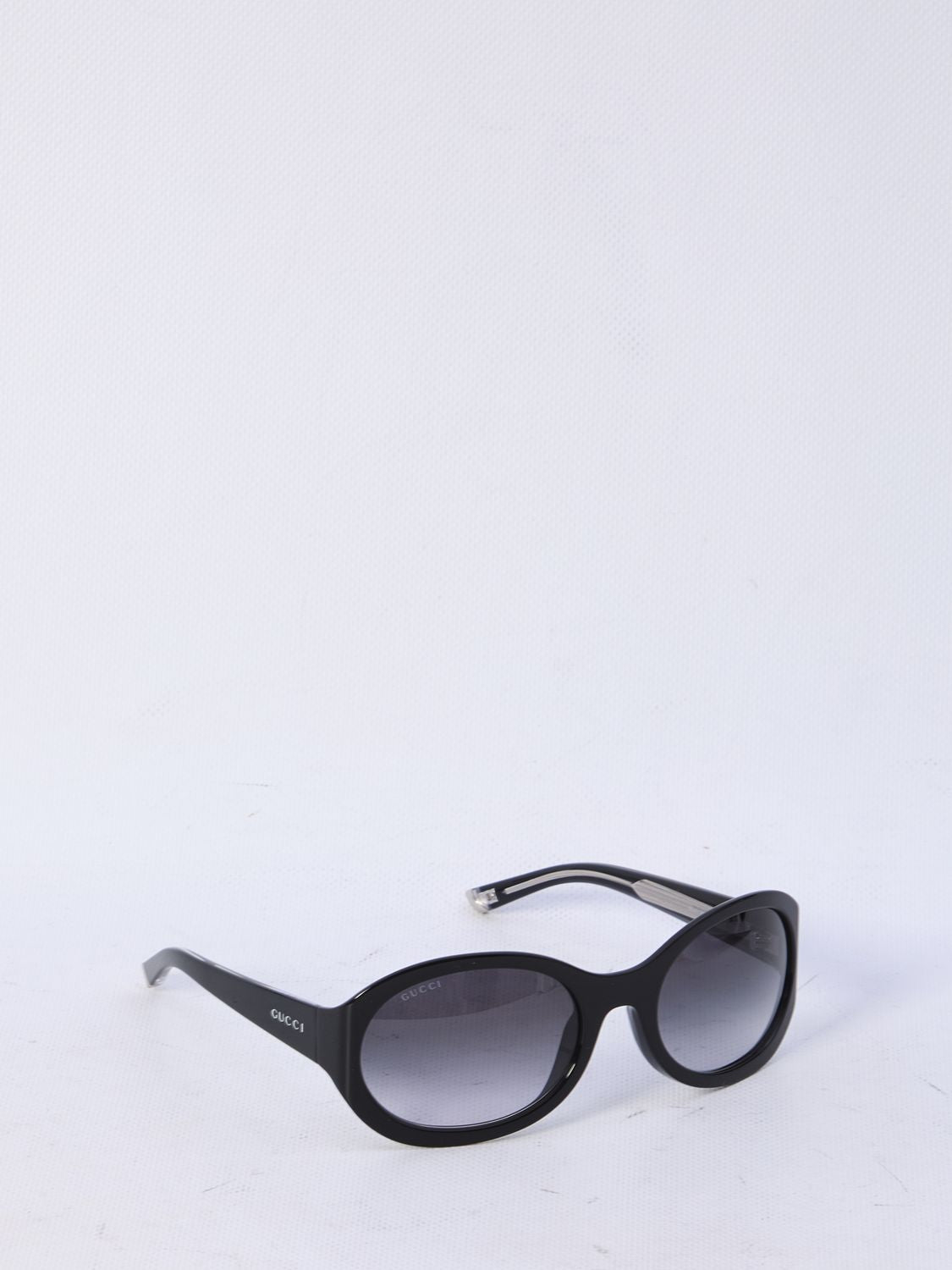 GUCCI Round Sunglasses with Injected Logo