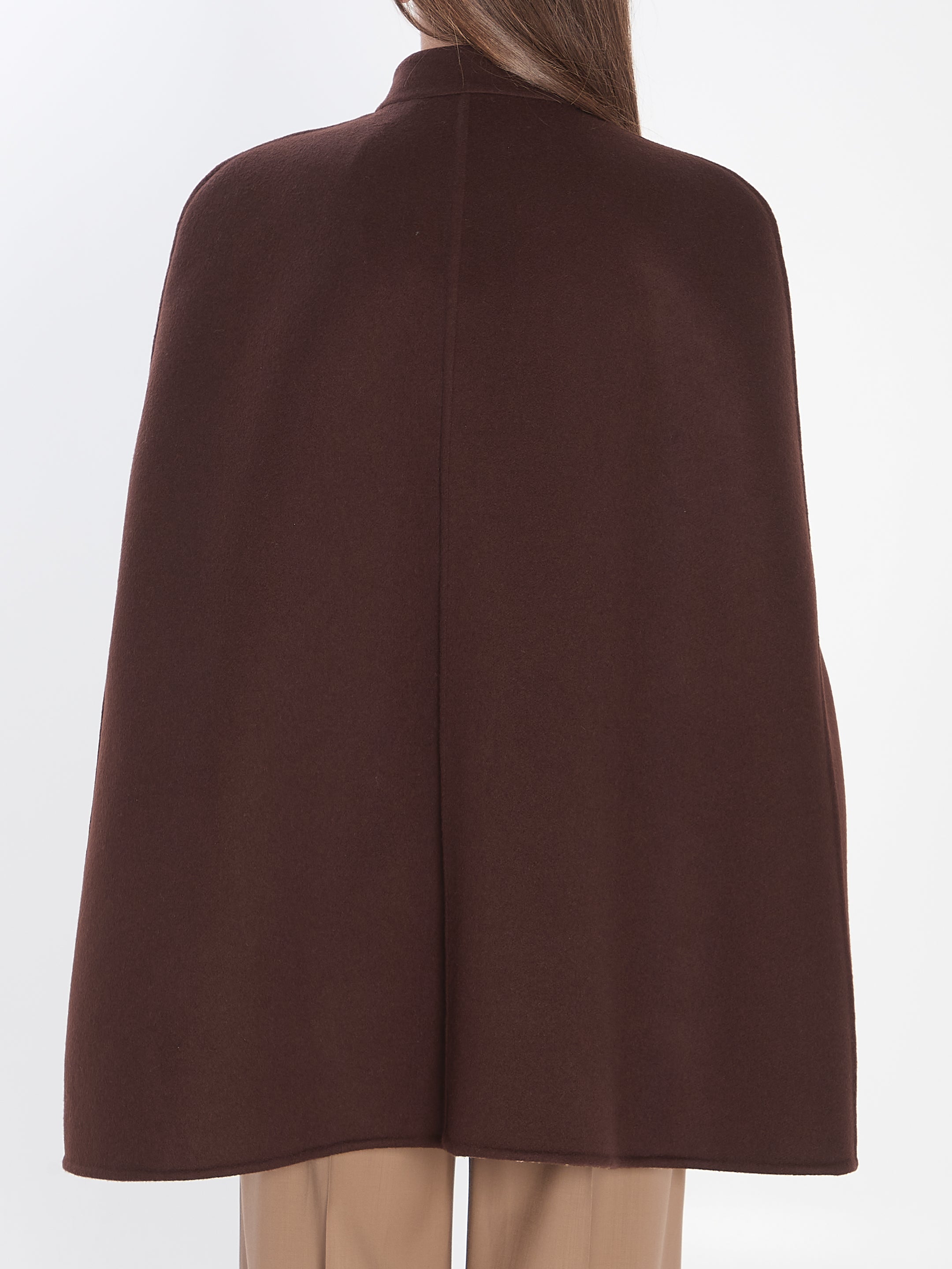 GUCCI Oversized Cape with Horsebit Detailing - Size 42