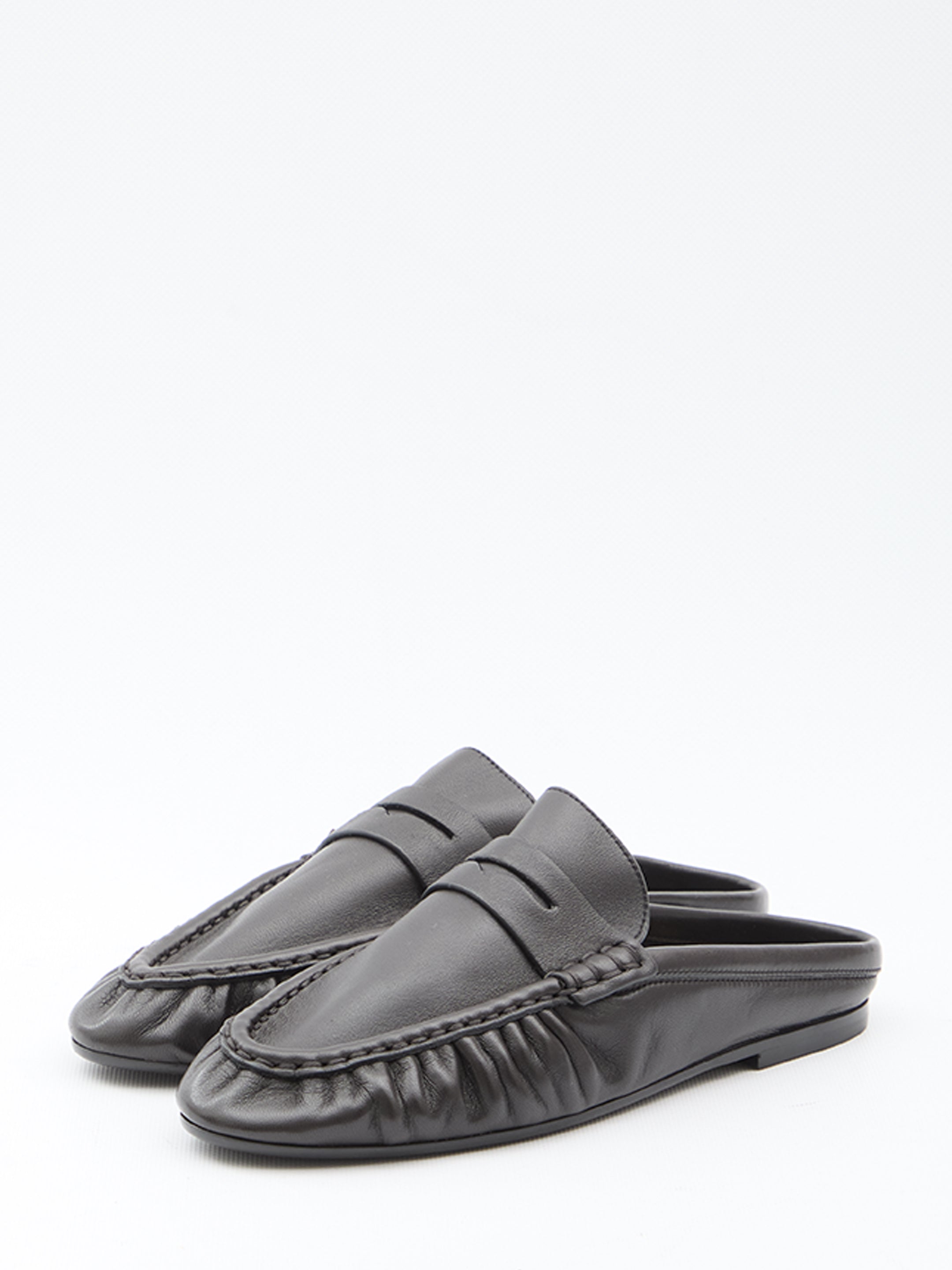SAINT LAURENT Elegant Flat Moccasins with Hand-Stitched Detail