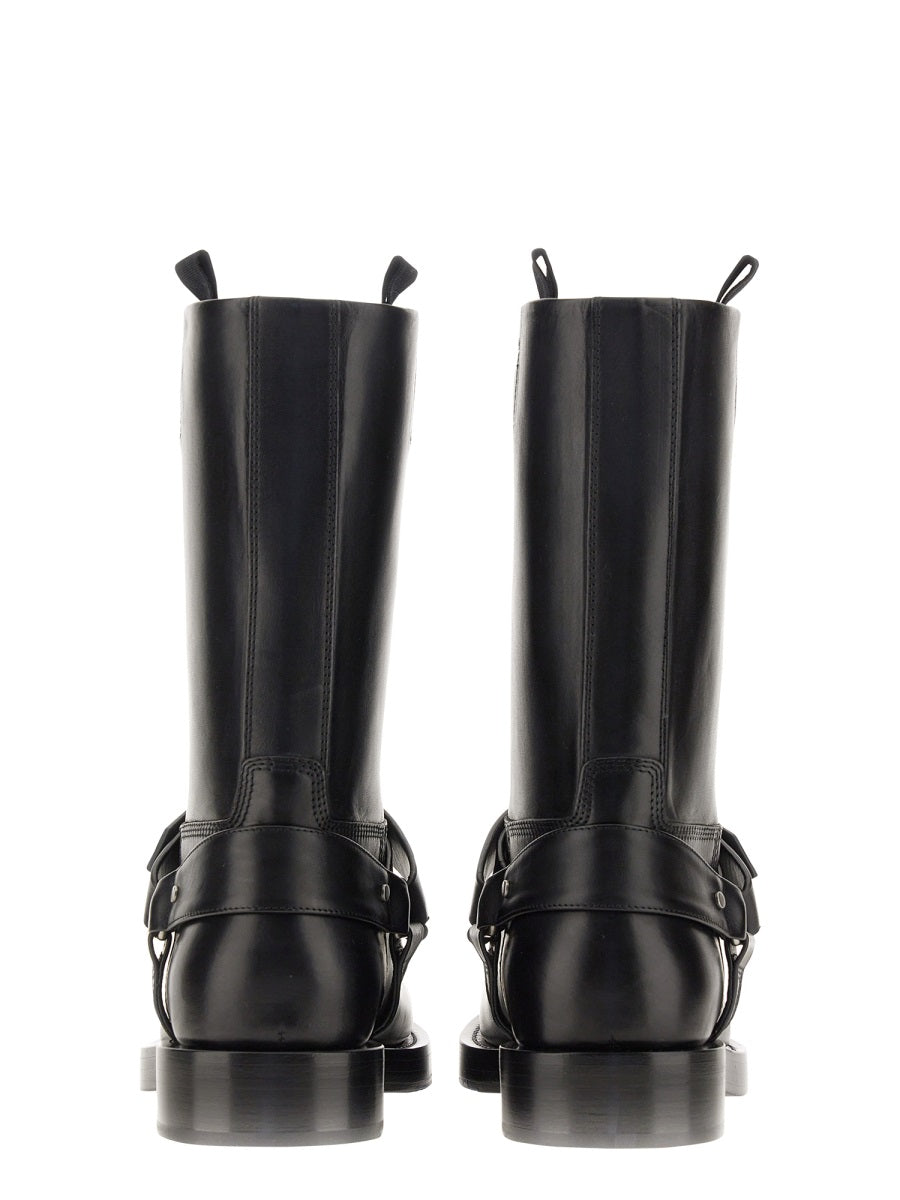 BURBERRY Saddle Boot for Women - Stylish and Elegant