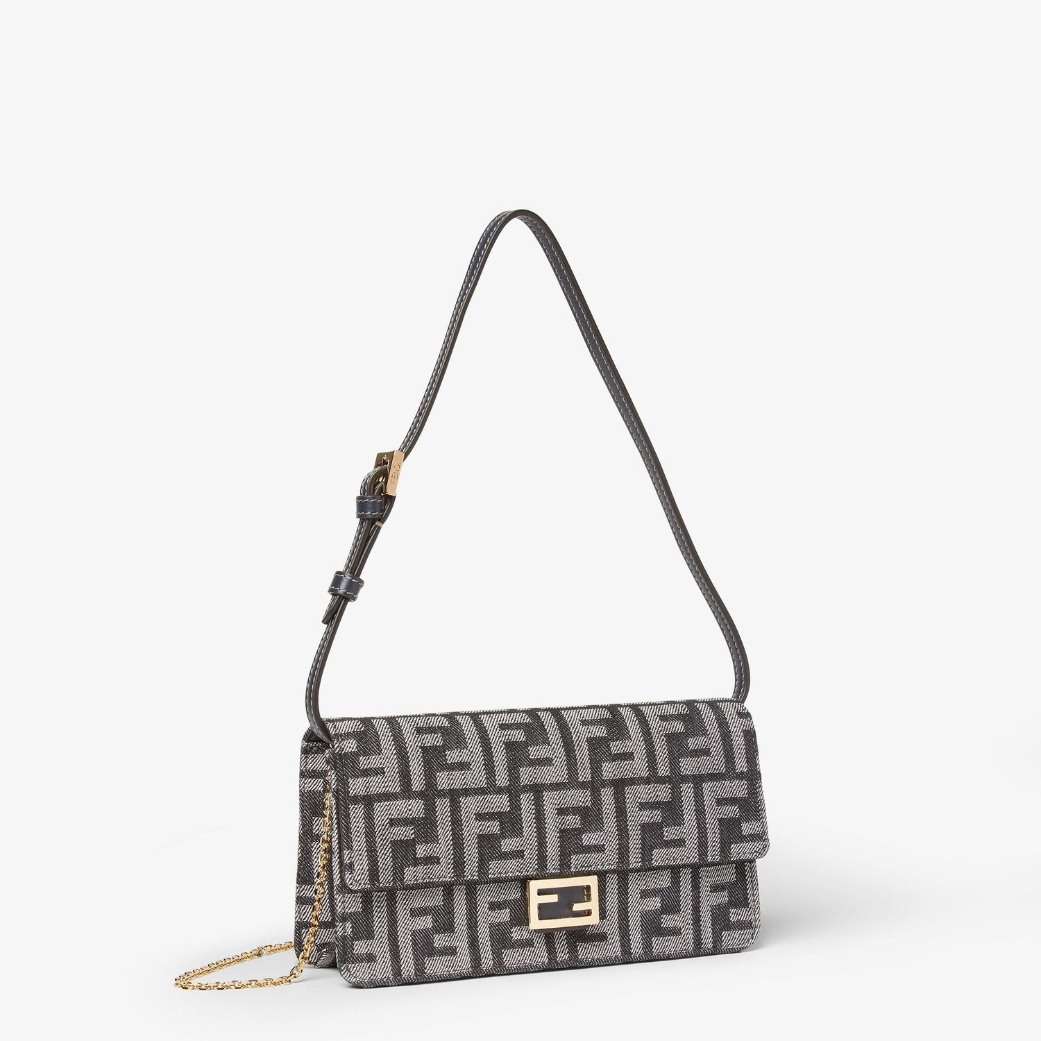 FENDI Stylish Handbag with Unique Texture