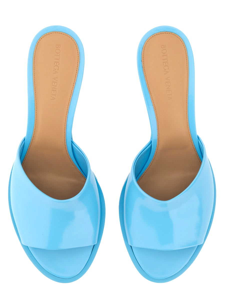 BOTTEGA VENETA Chic Flat Heel Sandals