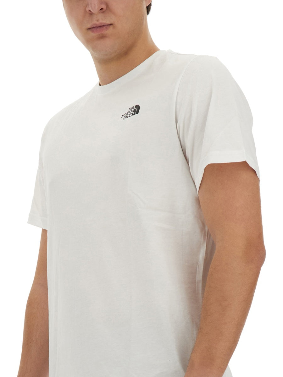 THE NORTH FACE Men's Regular Fit T-Shirt