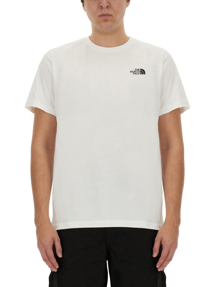 THE NORTH FACE Men's Regular Fit T-Shirt