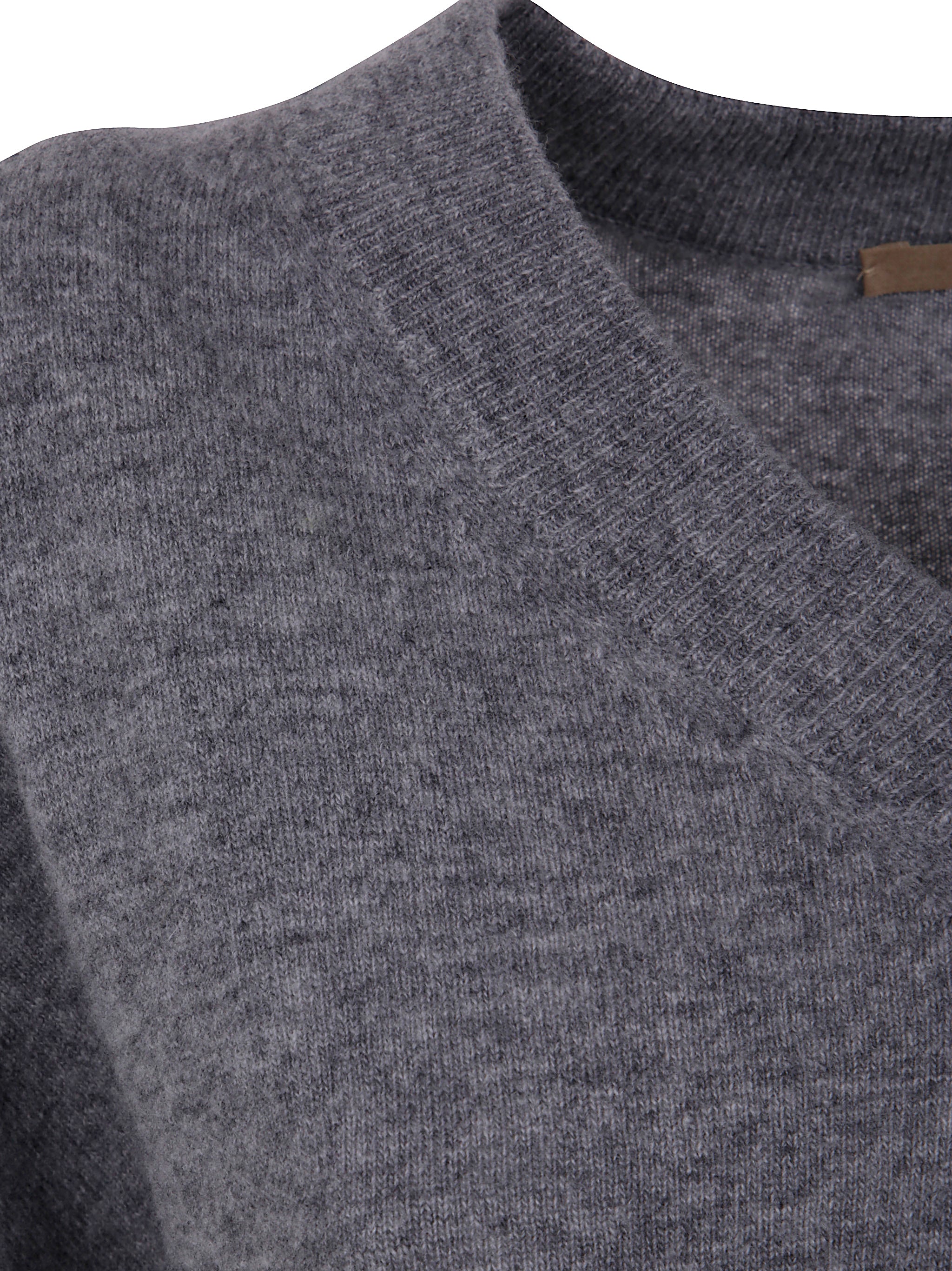 NUUR Women's V-Neck Sweater for Fall 2025