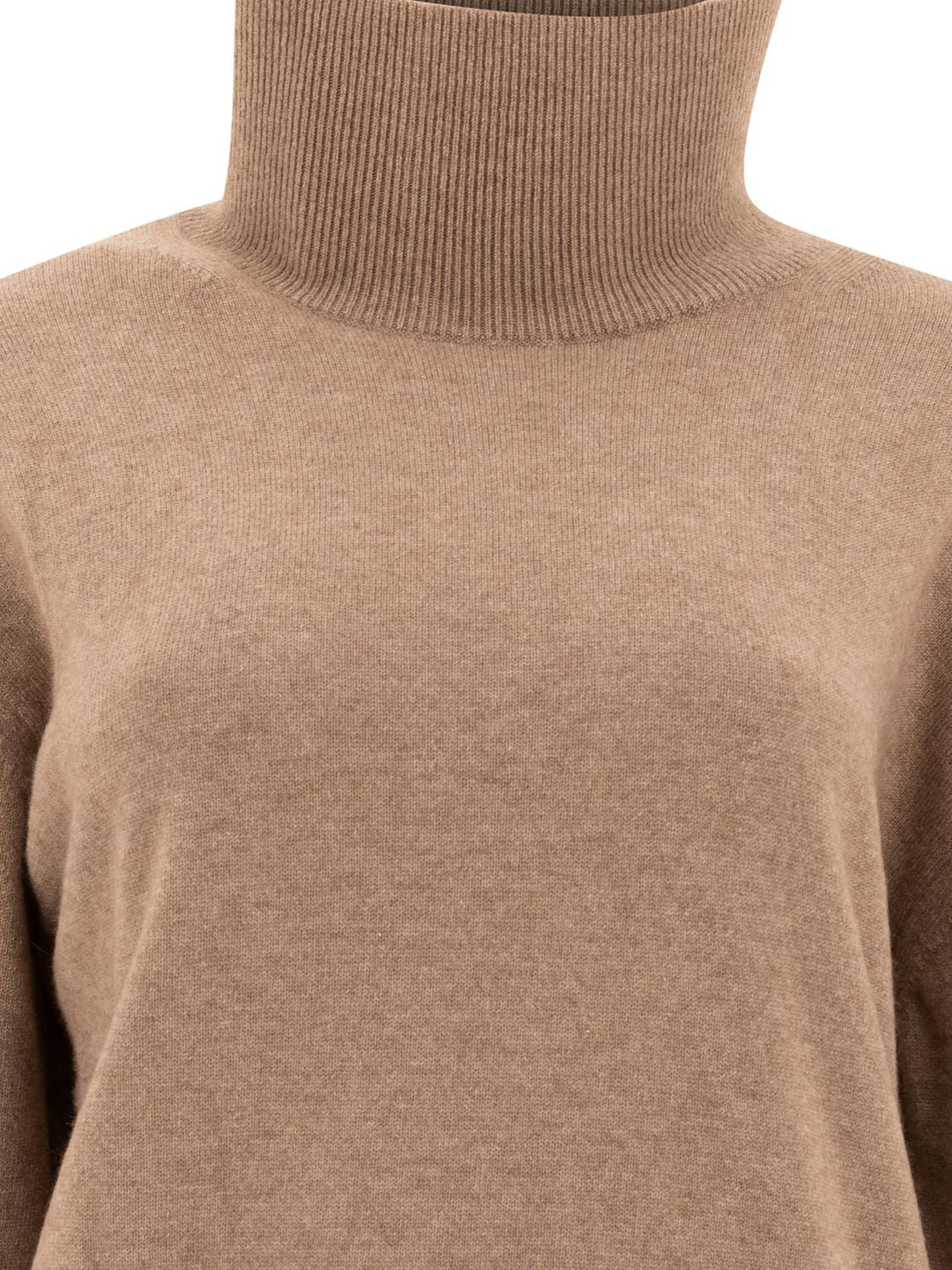AURALEE Luxe Cashmere Knitwear for Women - Fall 2024
