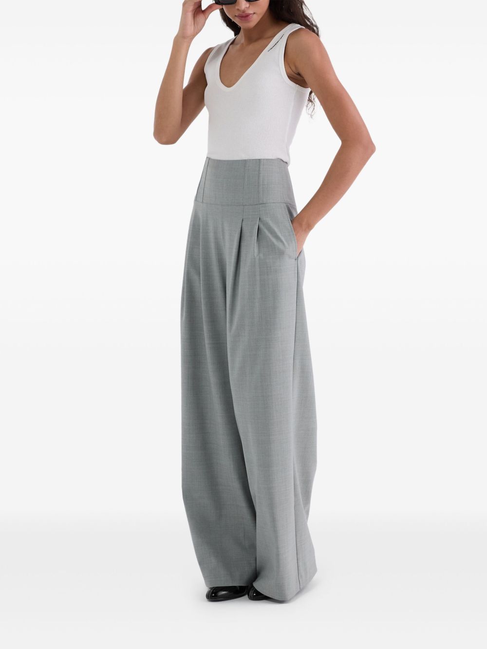 KARL LAGERFELD Elegant Tailored Pants for Women - Medium