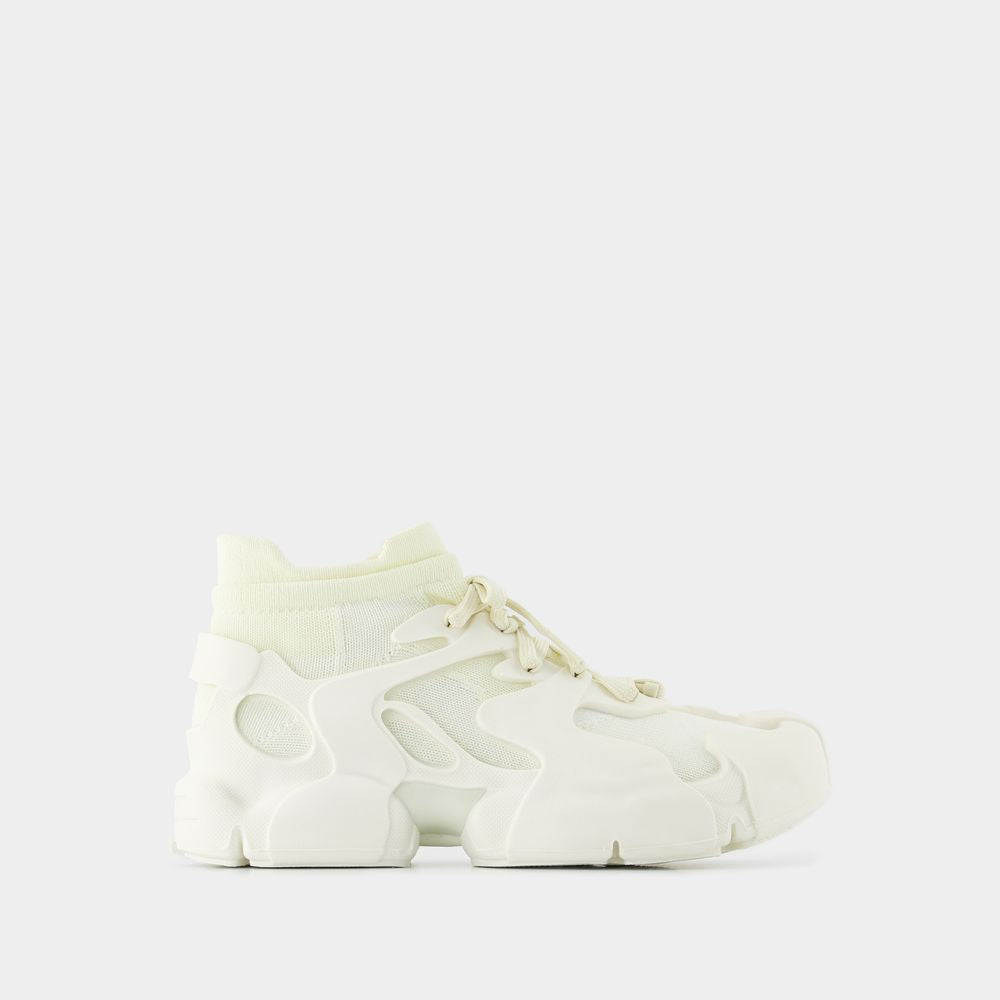 CAMPER Stylish Women's Sneaker