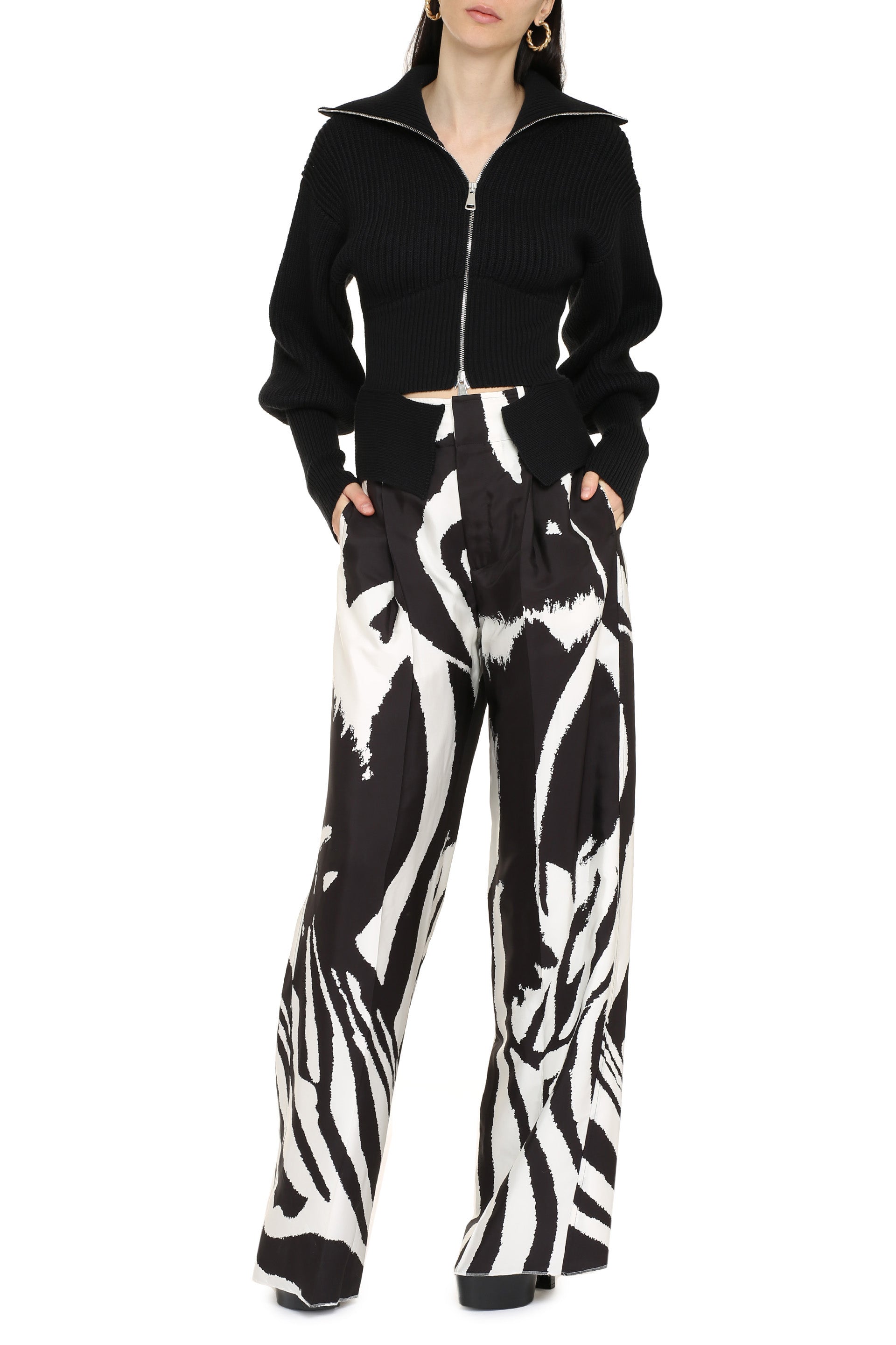 ANDREADAMO Women's Turtleneck Merino Wool Sweater with Back Cut-Out Detail