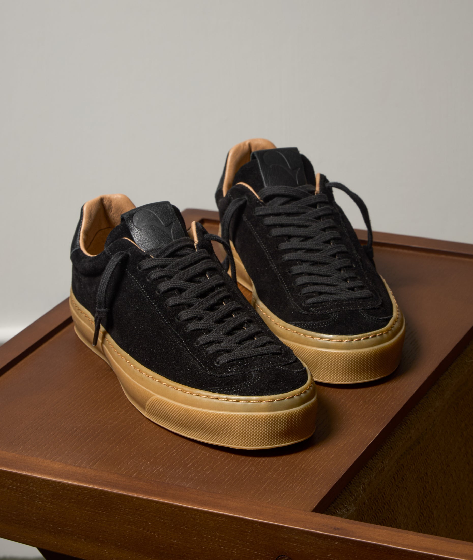 AQUA ALTA VENICE Minimalist Suede Sneakers for Men