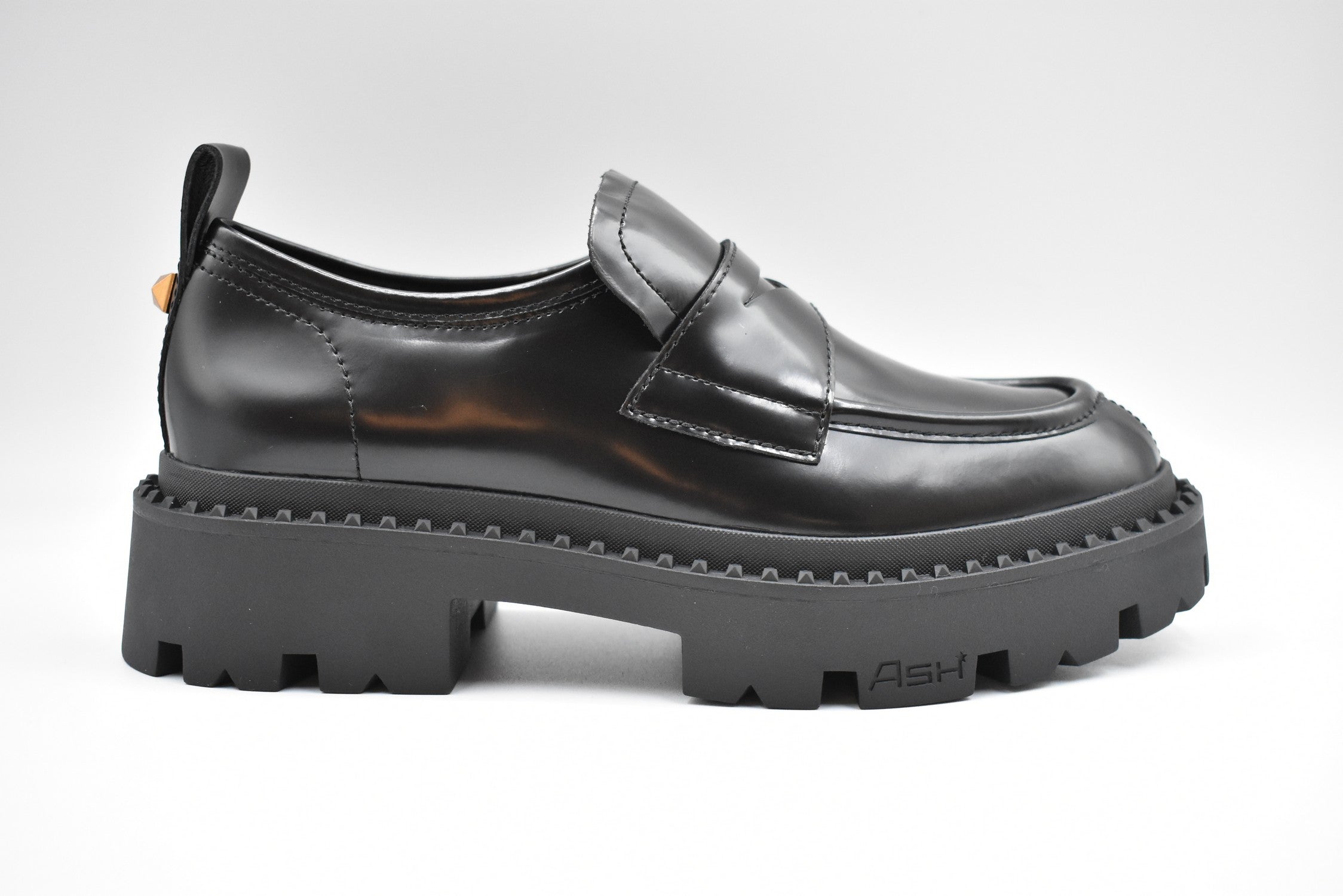 ASH Elegant Flat Shoes for Women - Laced Style