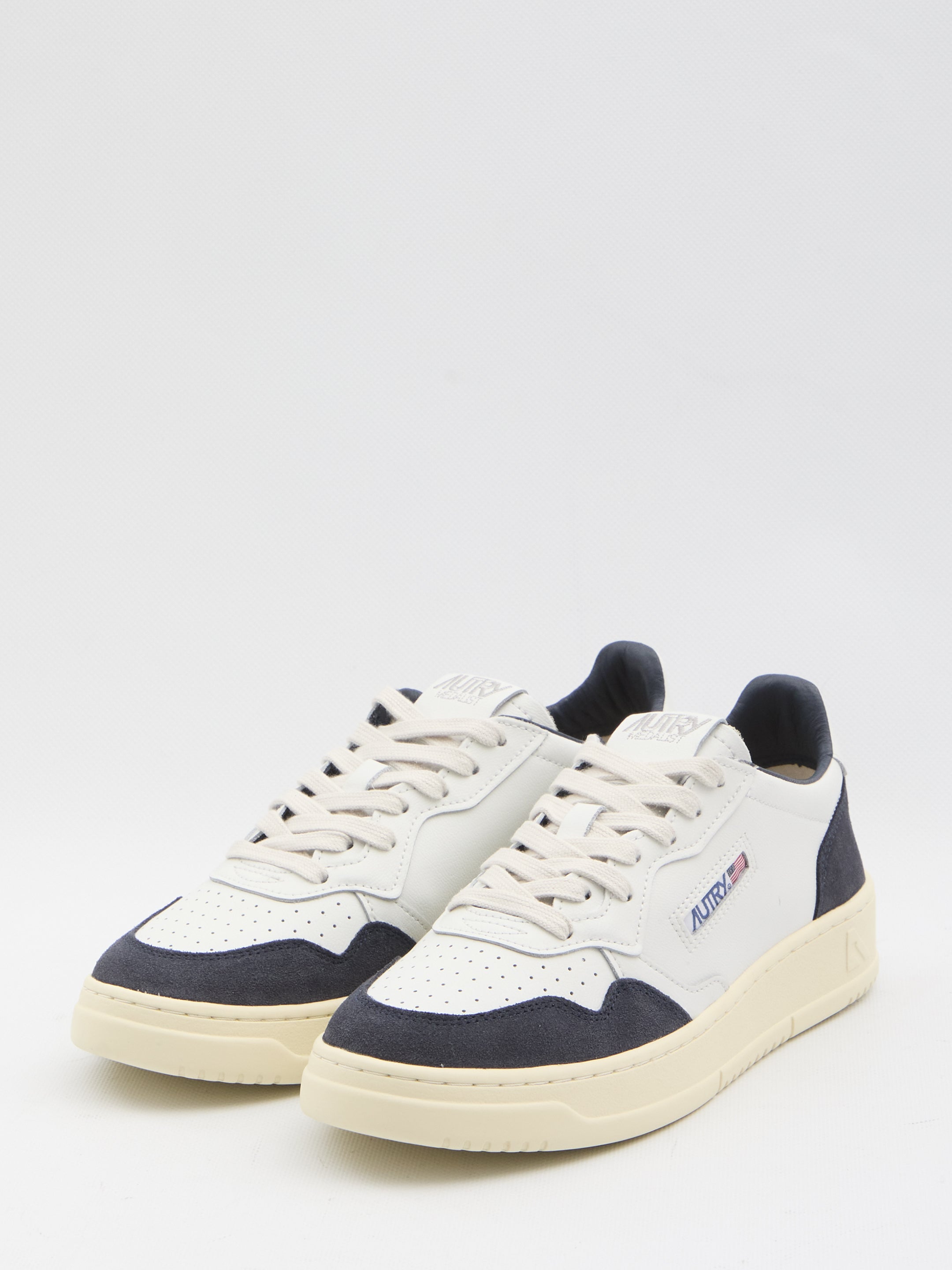 AUTRY Low Medalist Sneaker for Men - SS26