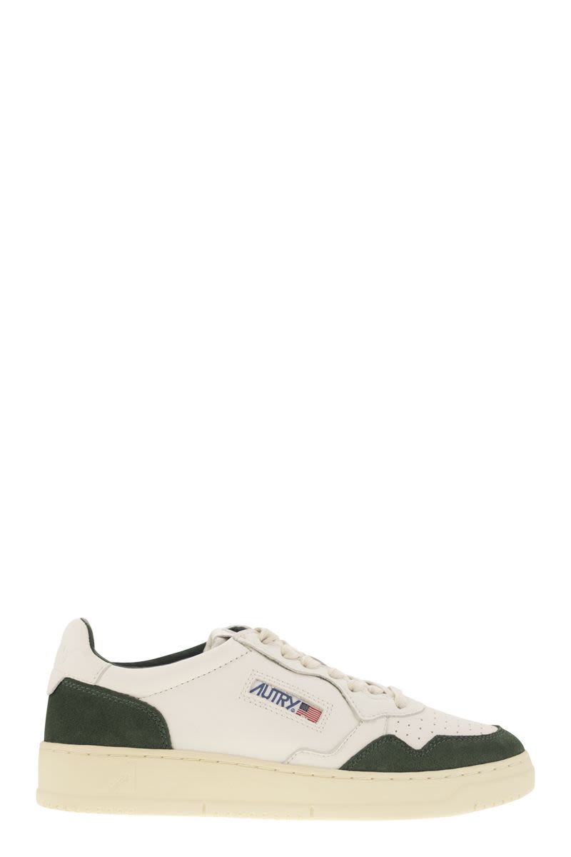 AUTRY Classic Low Top Sneaker - Vintage Inspired with Modern Comfort