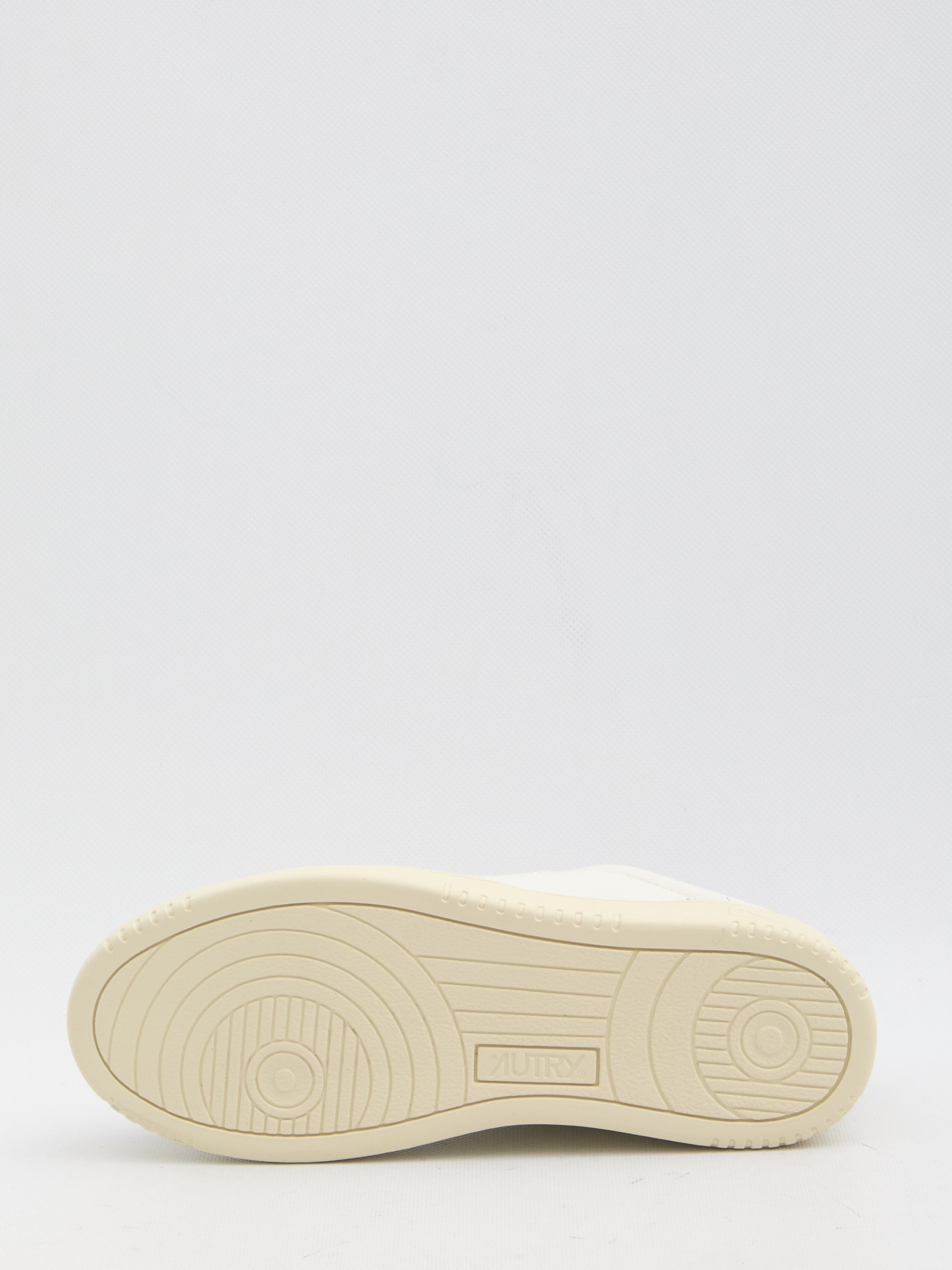 AUTRY Leather Low-Top Sneaker