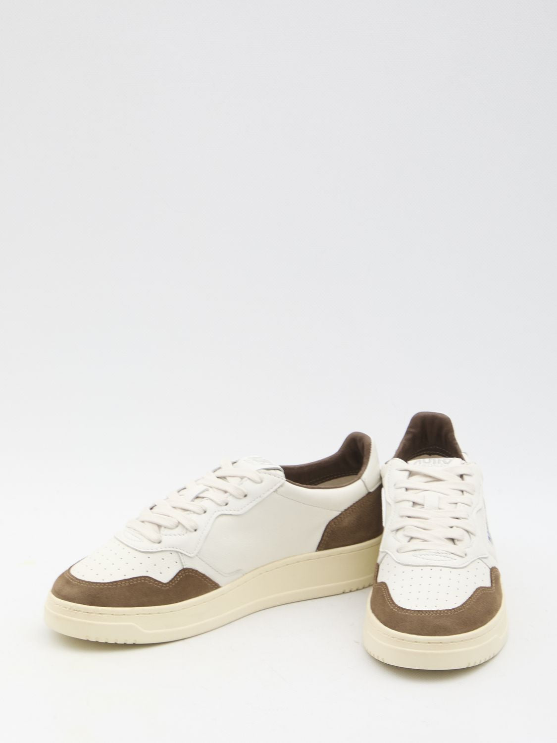 AUTRY Men's Low-Top Medalist Sneaker 3.5cm Sole Height