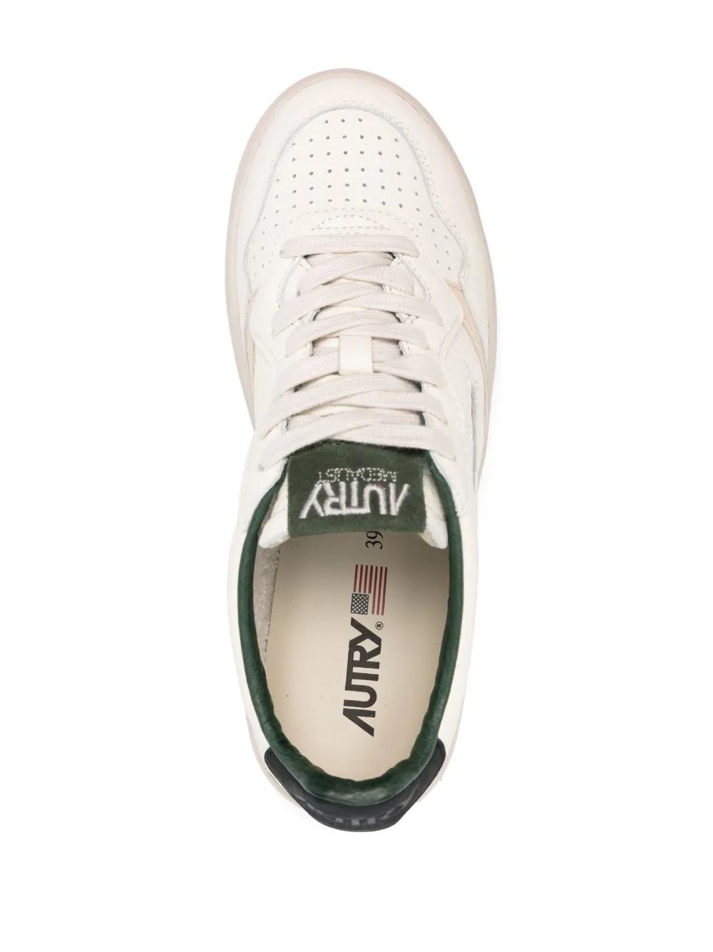 AUTRY Women's Medalist Leather Sneakers - SS25