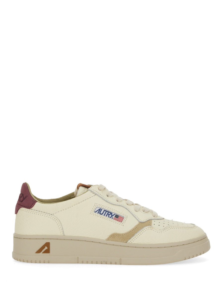 AUTRY Medalist Low Sneaker for Women
