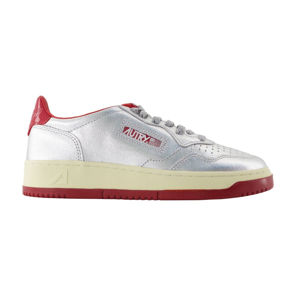 AUTRY Women's Classic Medalist Sneakers