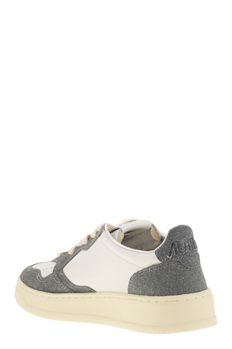 AUTRY Timeless Two-Tone Glitter Sneakers - Women’s Low Top