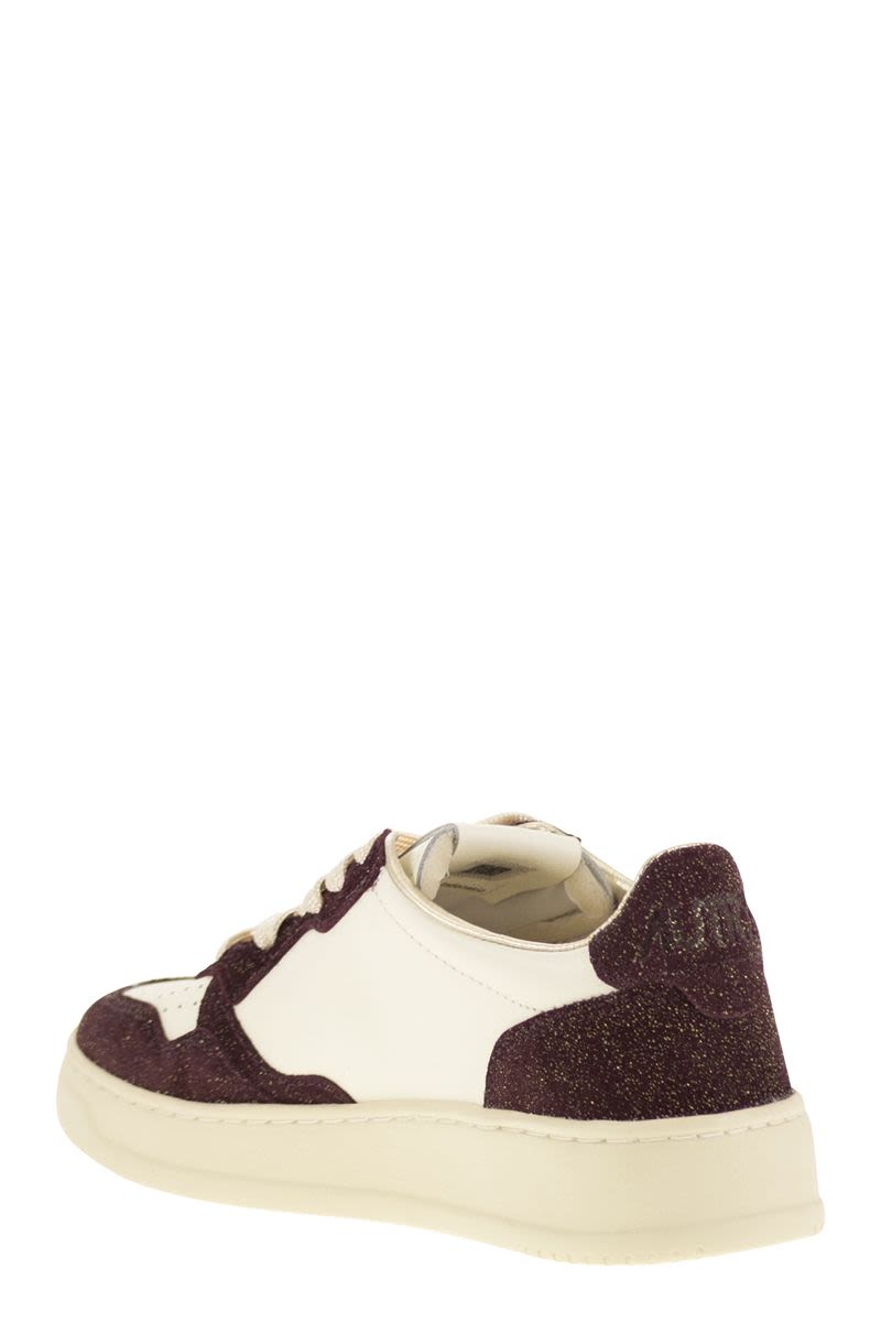 AUTRY Women’s Low Top Glitter Sneakers