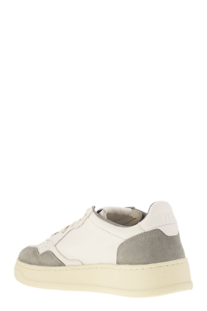 AUTRY Sneaker Medalist Low for Women