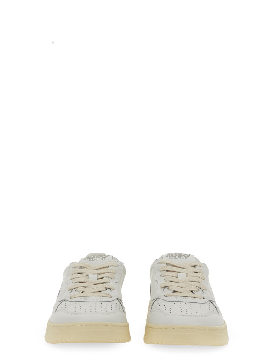 AUTRY Classic Low Top Sneakers for Women