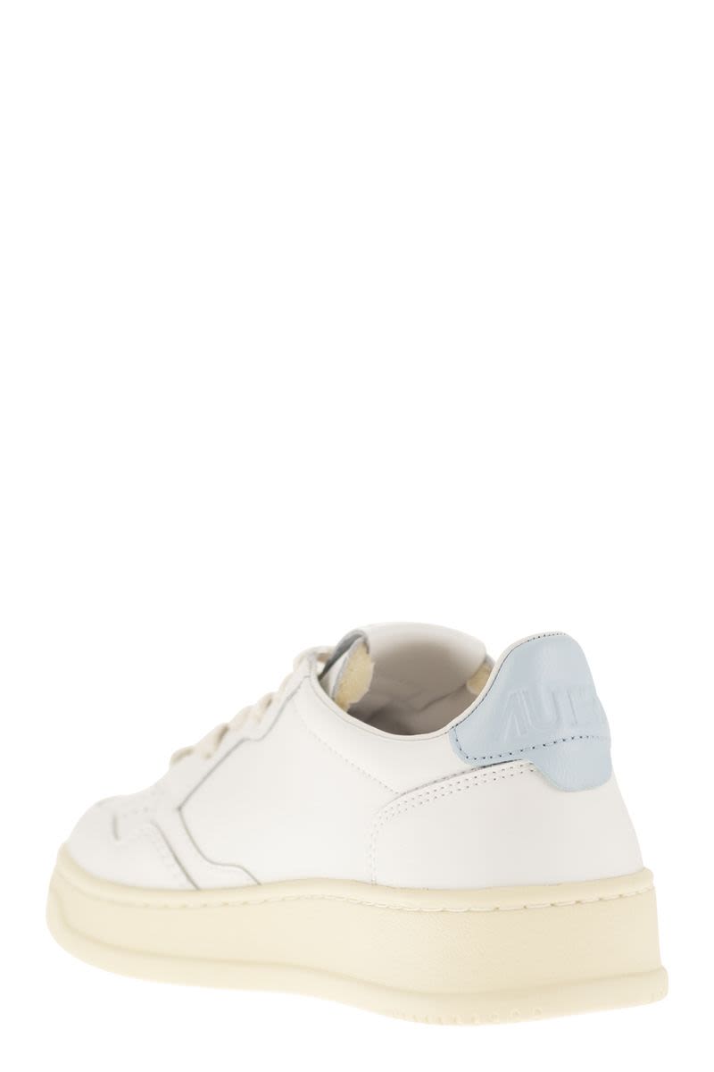 AUTRY Low-Top Leather Sneakers for Women