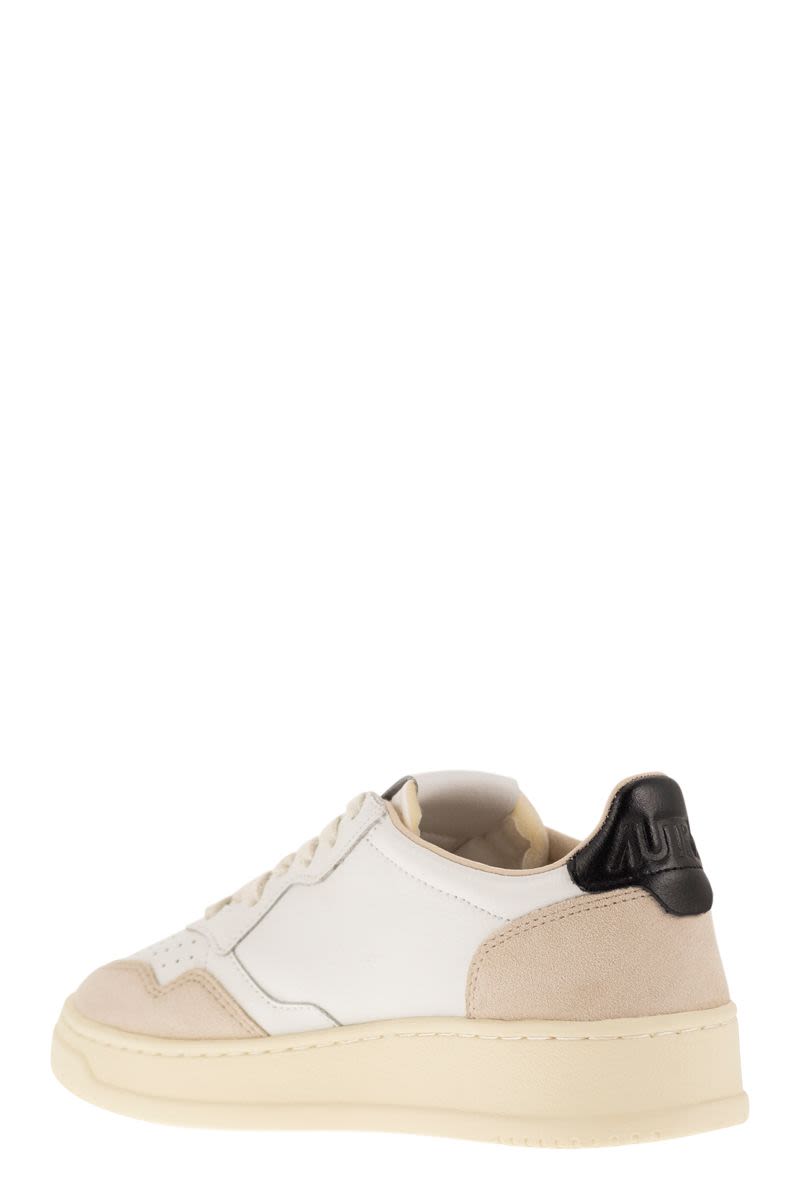 AUTRY Medialist Low Leather Sneakers for Women