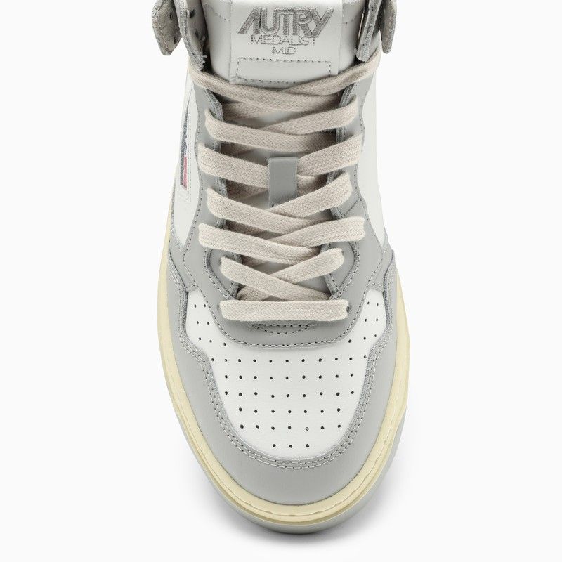 AUTRY Medalist Mid Sneaker for Women