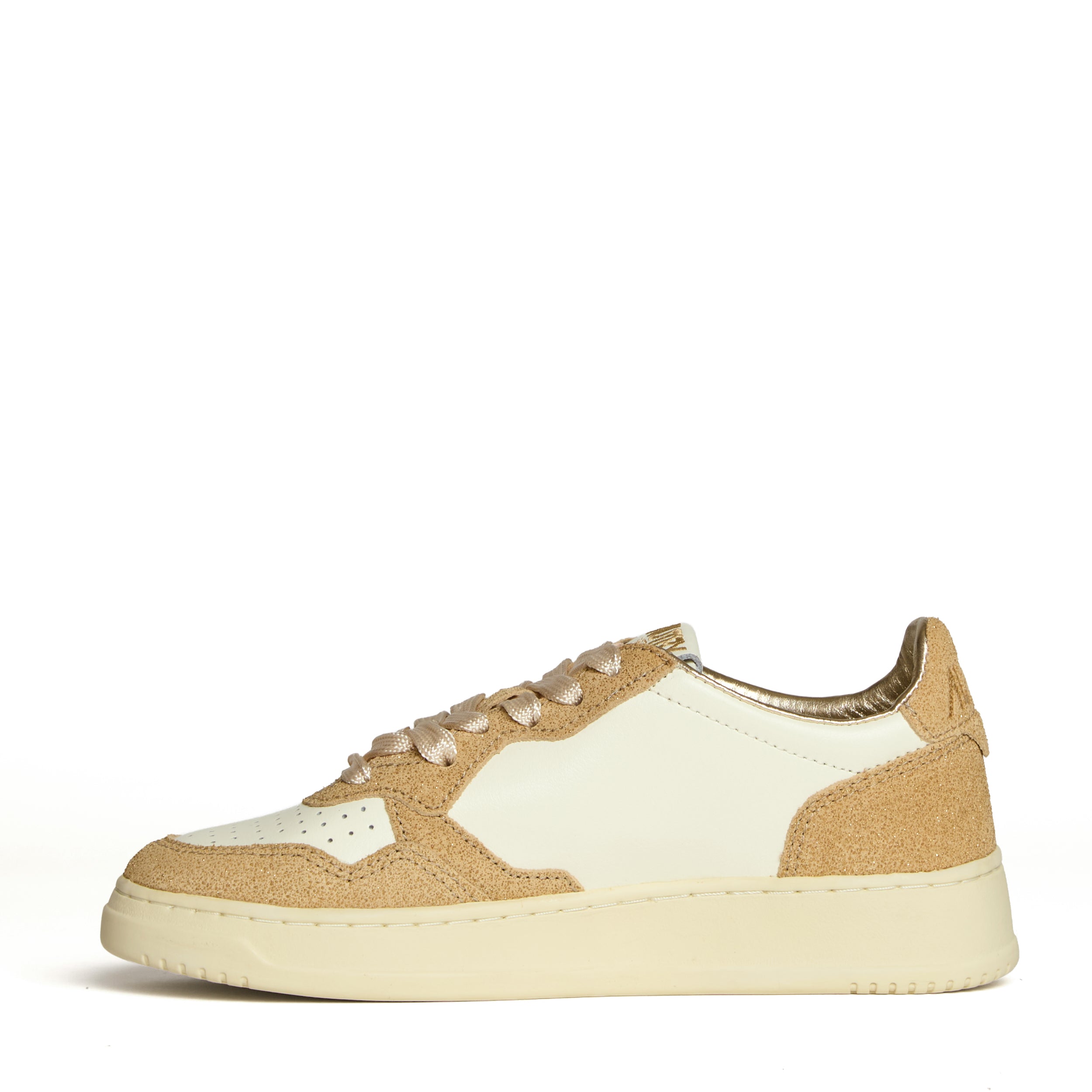 AUTRY Medalist Low Sneakers - Perfect for Everyday Wear