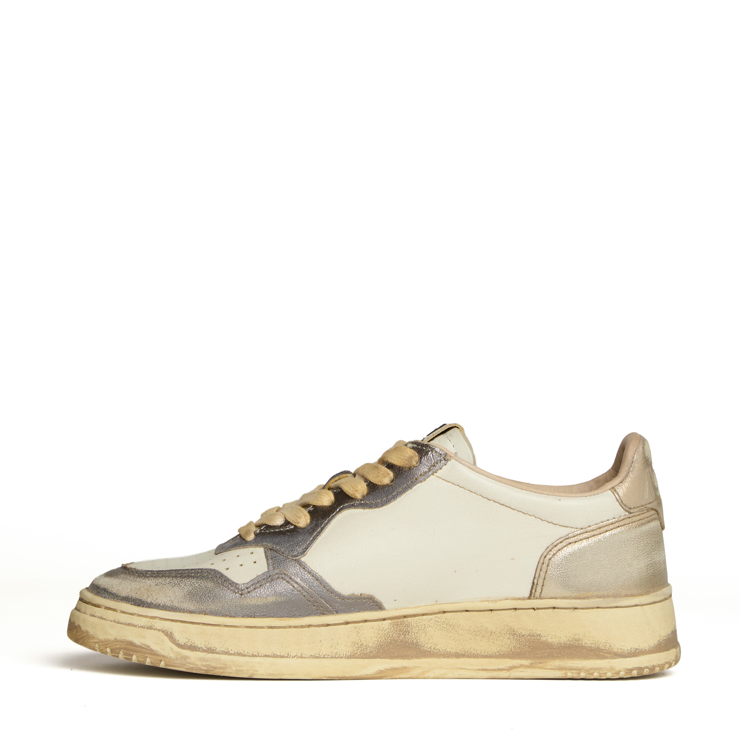 AUTRY Super Vintage Low Sneakers - Women's Size