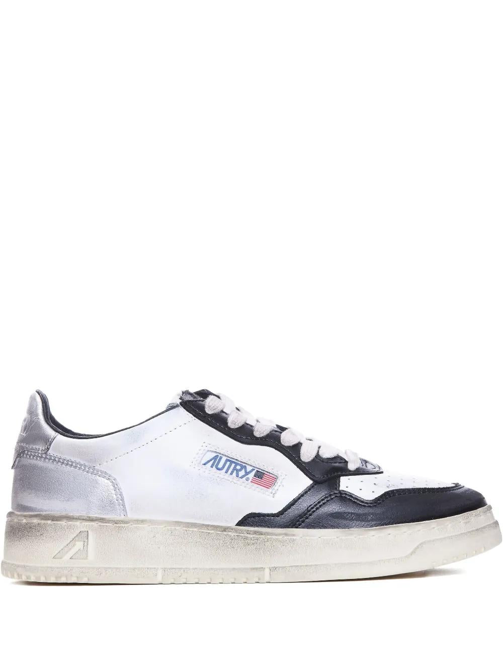 AUTRY Vintage Style Low-Top Sneakers for Men