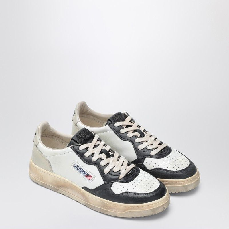 AUTRY Vintage Low-Top Sneaker