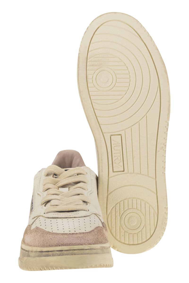 AUTRY Super Vintage Leather Trainers