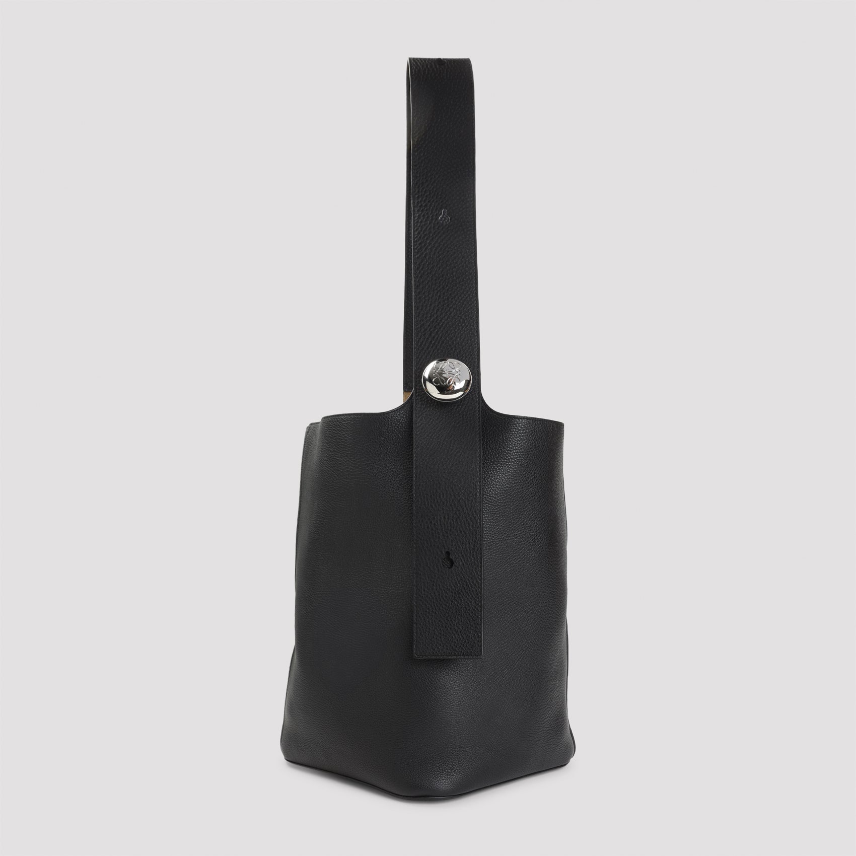 LOEWE Pebble Bucket Large Bag