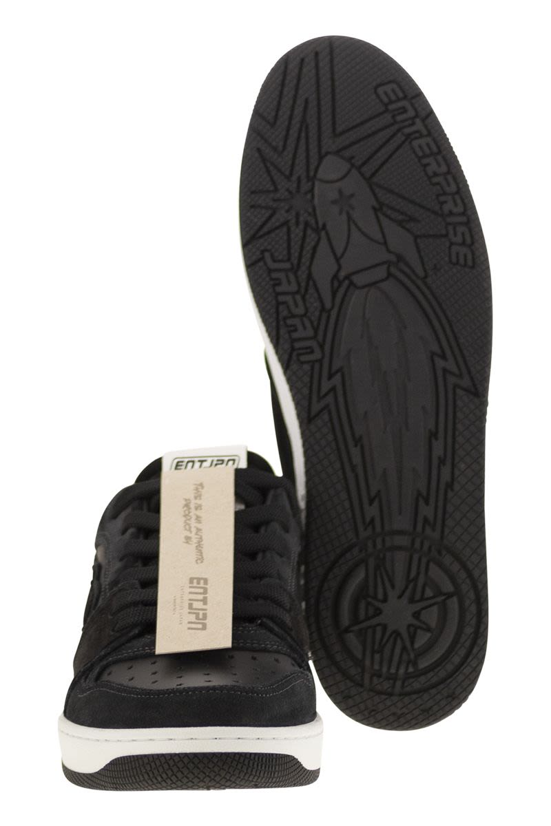 JAPAN ENTERPRISE Urban-Inspired Egg Rocket Sneakers - 3.5 cm Sole Height